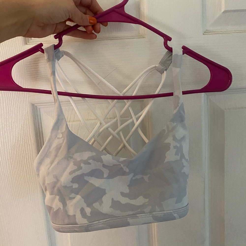 Lululemon sports bra
